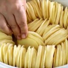 Les Meilleures Pommes De Terre Roties Croustillantes Delices De Cuisine Knusprige Bratkartoffeln Bratkartoffeln Kulinarisch