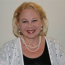 Marie Under ja Artur Adson tulevad koju