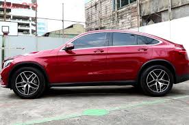 Atap Lebih Pipih Membuat Akomodasi Mercedes Benz Glc 300 Coupe Amg Line Terganggu Gridoto Com