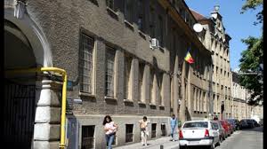 Și apoi 80 de oameni care se înghesuie să stea pe scaunul ăla. Rezultate Admitere 2013 Facultatea De Limbi StrÄine Ziua Veche