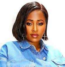 Teona Phillips's Instagram, Twitter & Facebook