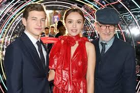 She grew up in greater manchester, england as the daughter of a police officer father and a salesperson mother. Olivia Cooke I Was Turned Down By Hollyoaks And Emmerdale Then Steven Spielberg Gave Me My Big Break In Ready Player One Irish Mirror Online