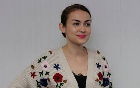 Surat ali imran ayat 31. Ini Perasaan Rianti Cartwright Tak Dilibatkan Di Ayat Ayat Cinta 2