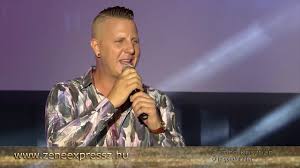 Könnyes szemmel vallott arról zámbó krisztián (40), hogy mennyire hiányoznak neki testvérei. Zambo Krisztian O Is Gondol Ram Zeneexpressz 2017 Debrecen Youtube