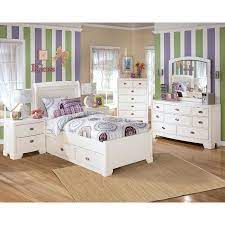 From old world traditional bedroom furniture sets to streamlined contemporary bedroom sets, afw has have the selection to help you find the bedroom set of your dreams. Pin On Kid S Room