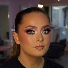 Give us all the smokes and sparkles🪩✨ 21st birthday GLAM! Stunning makeup  by our @jesscox.makeup.brows @jess.cox.makeup