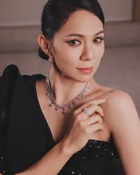 💎💍💎💍 能再次以最佳女配角候選人出席金像獎頒獎禮，極之興奮及夢幻，同時能再次配戴周大福的珠寶行紅地毯，令我整晚