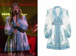 The Kelly Clarkson Show November 2020 Kelly Clarkson S Blue And White Paisley Dress Shop Your Tv