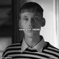 Erik Vincent's Instagram, Twitter & Facebook