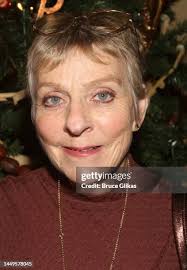 64 Photos & High Res Pictures