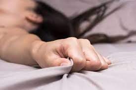 Vania rossa | dinda rachmawati. Ternyata Di Sini Letak G Spot Yang Bikin Wanita Klepek Klepek Herald Makassar