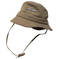 Made from cotton, it's finished with frayed edges, the label's gleaming logo hardware and an. Le Gadjo Hat Jacquemus Beige Size M International In Cotton 14076501