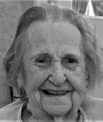 Kerri Beebe's Instagram, Twitter & Facebook