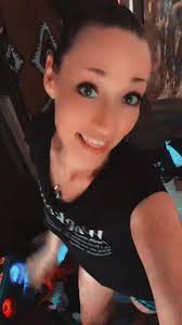 Sarah Batts (@sarah_batts)