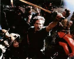 Robin Williams As Peter Pan In Hook My Favorite Childhood Movie R I P Bangarang Peter Bangarang Robin Williams Hook Movie Bangarang
