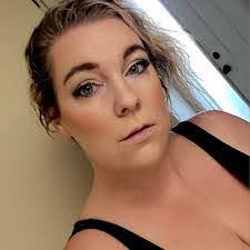 Tracy Mccloskey's Instagram, Twitter & Facebook