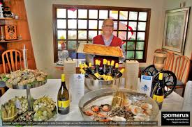 Un día en el mercado de abastos de santiago. Jornadas Gastronomicas Xvi Feria Del Albarino Y De La Cocina Gallega En Los Churrascos Pomarus