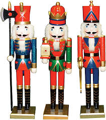 Amazon Com Santa S Workshop 70416 King Guard Soldier Figurine Set Of 3 24 Home Kitchen Santas Workshop Nutcracker Christmas Mouse King Nutcracker