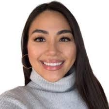 Vicky Jacobs's Instagram, Twitter & Facebook