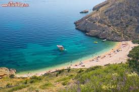 L'arcipelago di brioni è un affascinante gruppo di isole vicino alla penisola istriana, con la isola principali veli brijun che è un parco nazionale della croazia e aperto ai visitatori. Vacanze Mare Croazia 2021 Localita Balneari Piu Belle Dove Andare