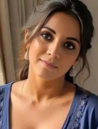 Amira in another very beautiful photo 🌼❤ Screenshot 📸