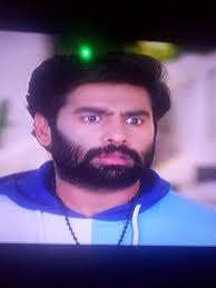 I see someone with a rotten, black heart. Funny he resembles someone 🤔