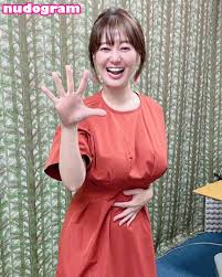 Tomoka Takenaka oiled body terrace