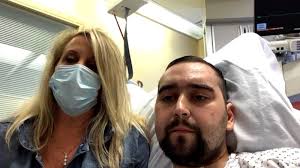 24-year-old gets double-lung transplant because of Covid-19