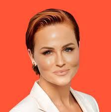 Jennifer Aldrete's Instagram, Twitter & Facebook