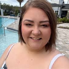 Ashley Profitt's Instagram, Twitter & Facebook