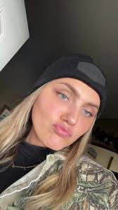 Katelyn Puckett's Instagram, Twitter & Facebook