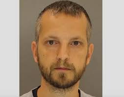 Ex-Md. cop gets jail time for sending sexually explicit photos to teen girl 