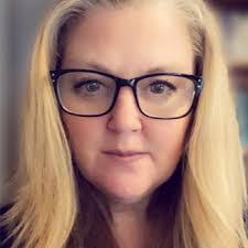 Donna Schopp's Instagram, Twitter & Facebook