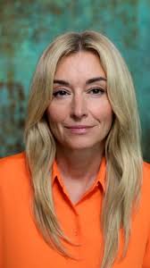 Cyber Marian serdecznie zaprasza do Multikina, bo... TERMINATOR POWRACA  🤖💪! Już 8 listopada wybierz się na „Terminator: Mroczne przeznaczenie”  💣. Zobacz niepokonanego Arnolda Schwarzeneggera, który ponownie wcieli się  w kultową rolę 🔥.