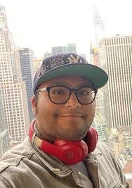 Derek Sheldon's Instagram, Twitter & Facebook