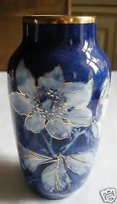 Tres Joli Vase En Porcelaine M Chauffriasse Limoges Vase En Porcelaine Vase Porcelaine De Chine