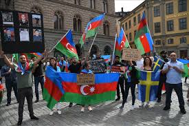 Ülkenin batısında ülkeyi norveç'ten ayıran i̇skandinavya dağ sırası (skanderna). Ermenistan In Saldirilari Isvec Te Protesto Edildi