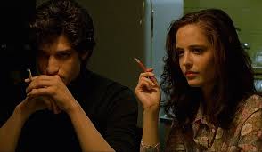 Different people draw different words from me. Film The Dreamers Eva Green And Isabelle Image 6214405 On Favim Com