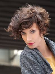 Carre Court Degrade A La Nuque Tres Courte Et Aux Boucles Alex cruzel, coiffeur expert, nous donne toutes les. nuque tres courte et aux boucles