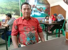 Bakso rudal pak ogim, jl. Bakso Rudal Om Gendut Buka Cabang Di Simpang Jalan Mawar