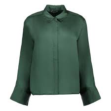 Optez pour l'originalité de cette cravate couleur vert sapin. Chemisier Satin Samantha Vert Sapin Swildens Mode Adulte