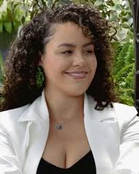 Kendra Moultrie's Instagram, Twitter & Facebook