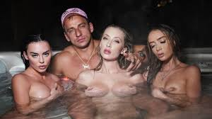 Vitaly Uncensored Review - Updated 2024 (60% off) | Porndeals