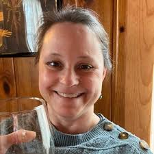 Ellen Ridyard (@wowellita)