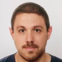 80+ perfiles de «Gerardo De La»