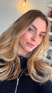 Vicky Demetriou (@vickydemetriouhair) • Instagram photos and videos