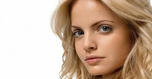 In her upcoming memoir the great peace (on sale beginning july 27), the actress, who rose to fame starring in such movies as the 1999 comedy american pie and the same. What Happened To Mena Suvari Let S Find Out What The Actress Does Today Curler Ruetir