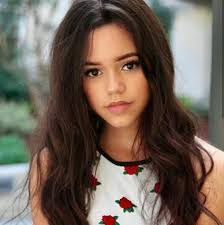 Katy Pierce's Instagram, Twitter & Facebook