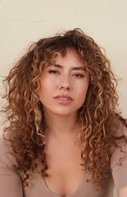 Dora Madison's Instagram, Twitter & Facebook