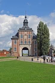 Bijzonder is het museum parkabdij: Abdij Van Park Norbertuspoort Mapio Net